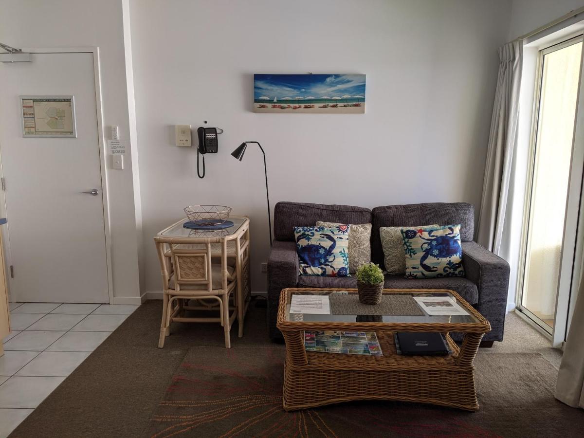 Moorings Beach Resort Caloundra Ngoại thất bức ảnh