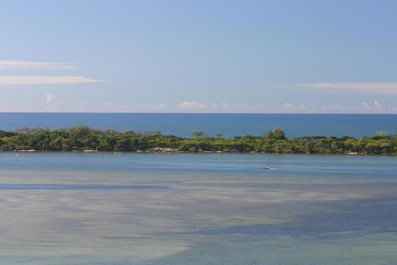 Moorings Beach Resort Caloundra Ngoại thất bức ảnh