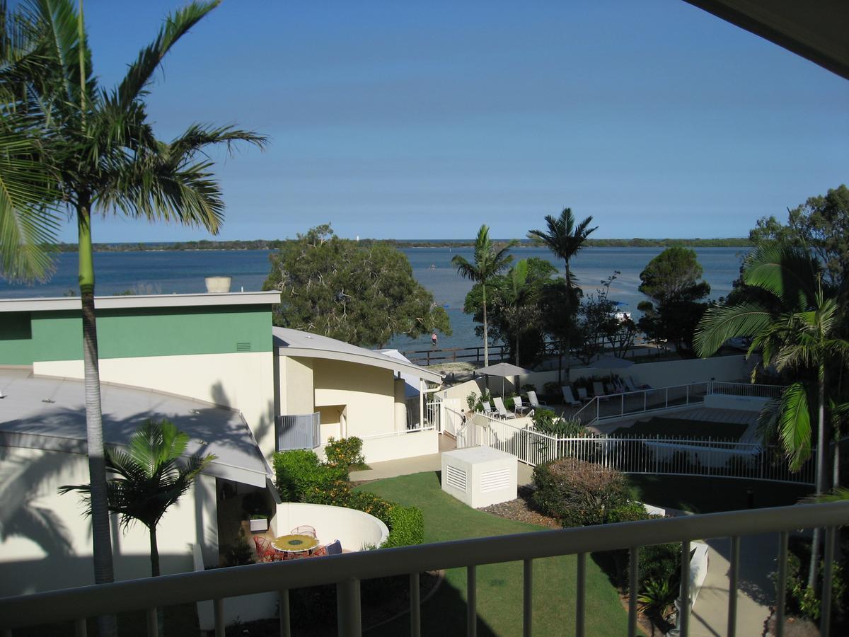 Moorings Beach Resort Caloundra Ngoại thất bức ảnh